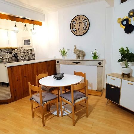Charmant T2 Meuble Quartier Chateau De 波城 外观 照片