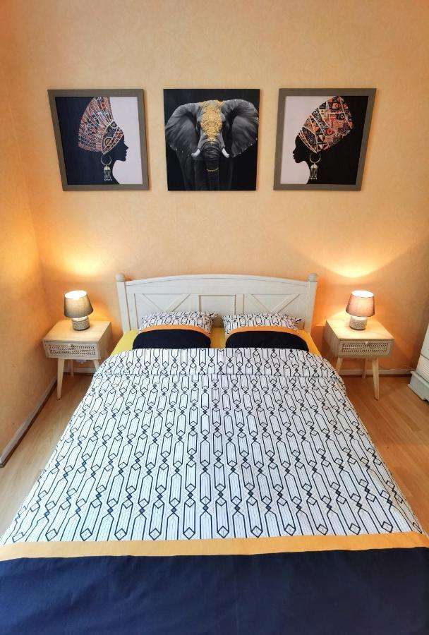Charmant T2 Meuble Quartier Chateau De 波城 外观 照片