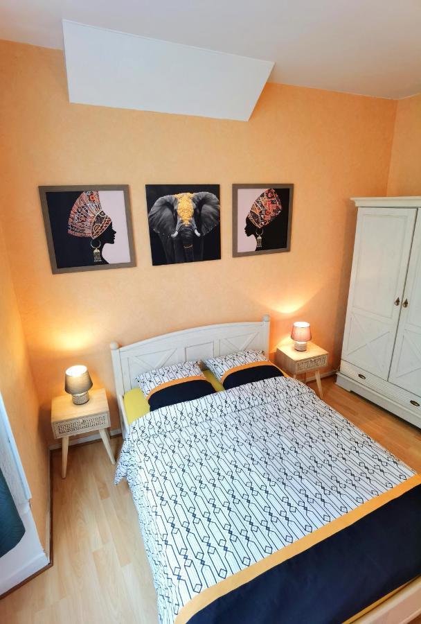 Charmant T2 Meuble Quartier Chateau De 波城 外观 照片